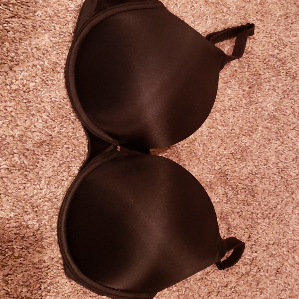 Victoria secret every wear push up bra